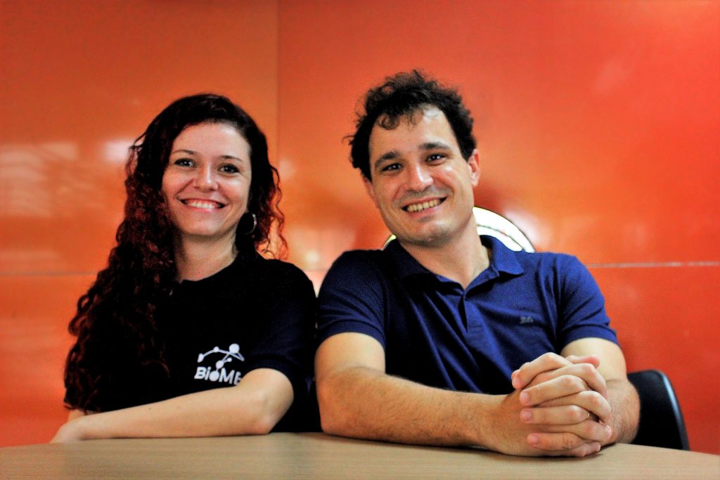 Foto Vinicius Castro - Professor César Rennó-Costa e Ana.